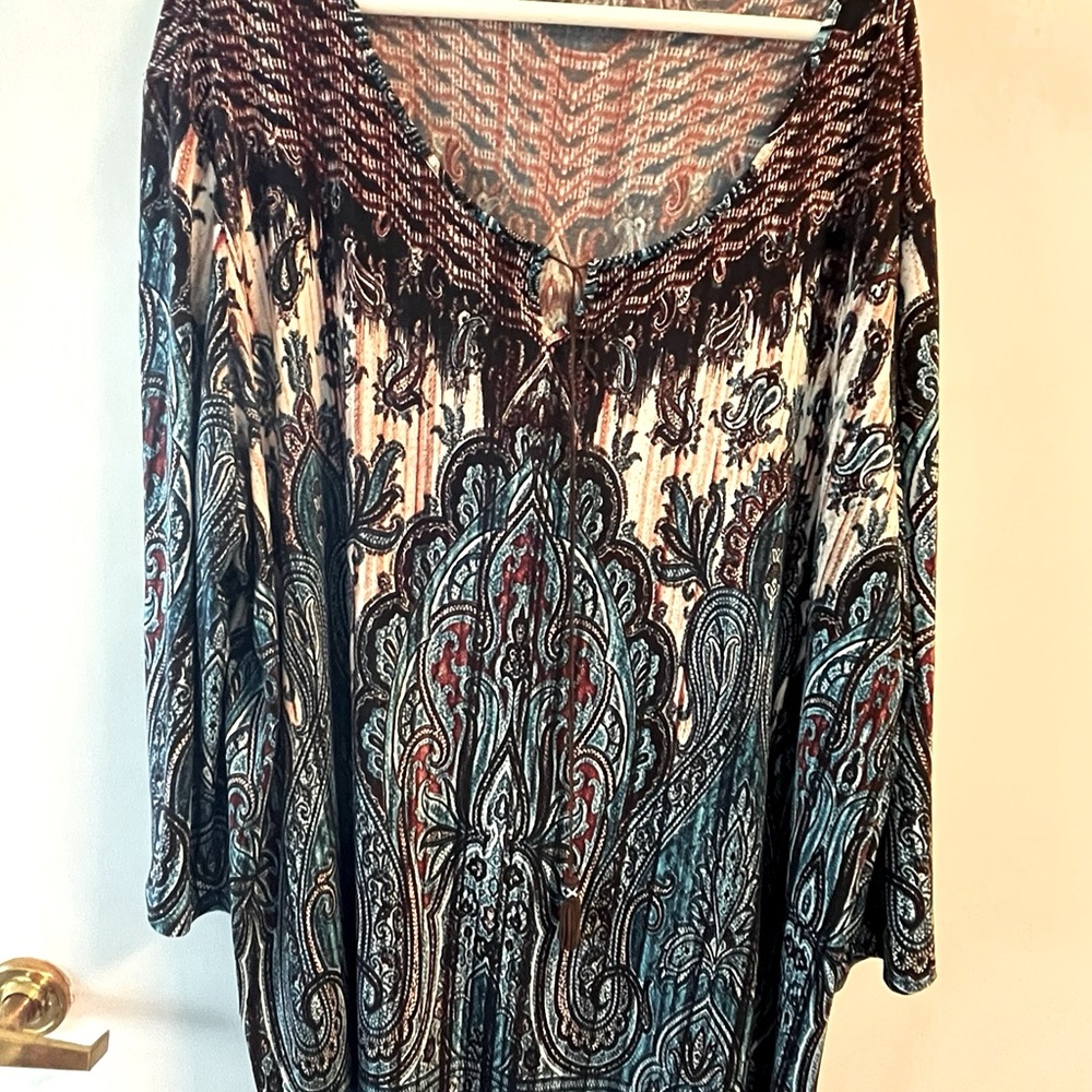 Plus CATO blouse.